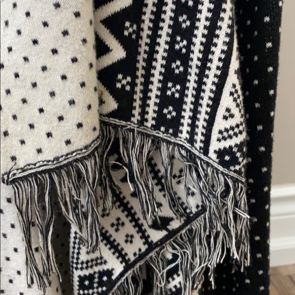 Cardigan - Picture 4 of 5